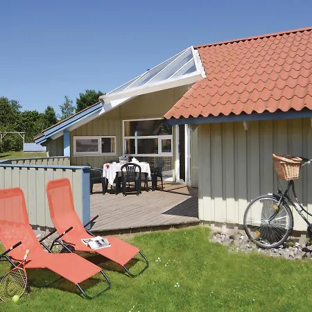 Ferienhaus Five-bedroom Holiday In *