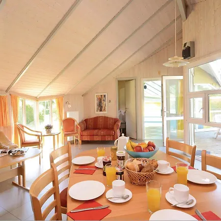 Five-bedroom Holiday In