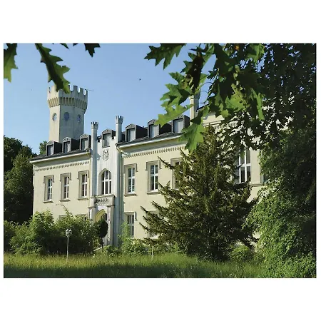 Ferienhaus Five-bedroom Holiday In Gross Mohrdorf