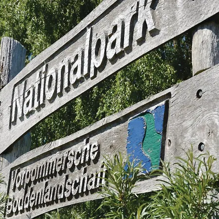 Five-bedroom Holiday In Ferienhaus Gross Mohrdorf